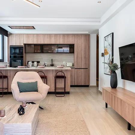 Apartmán Densho 2-Br Luxury Apartment By Makenzy Beach *