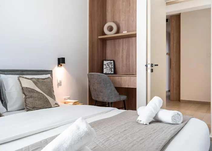 Densho 2-br Luxury By Makenzy *